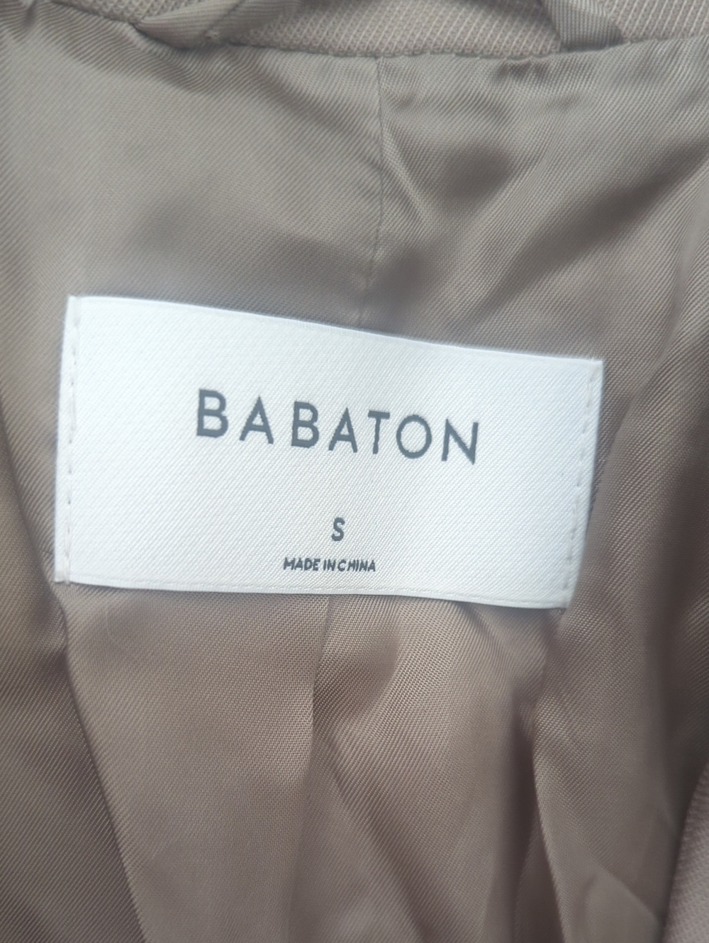 BABATON Cropped Double-Breasted Women's Wool Blazer in Taupe - Picture 7 of 9